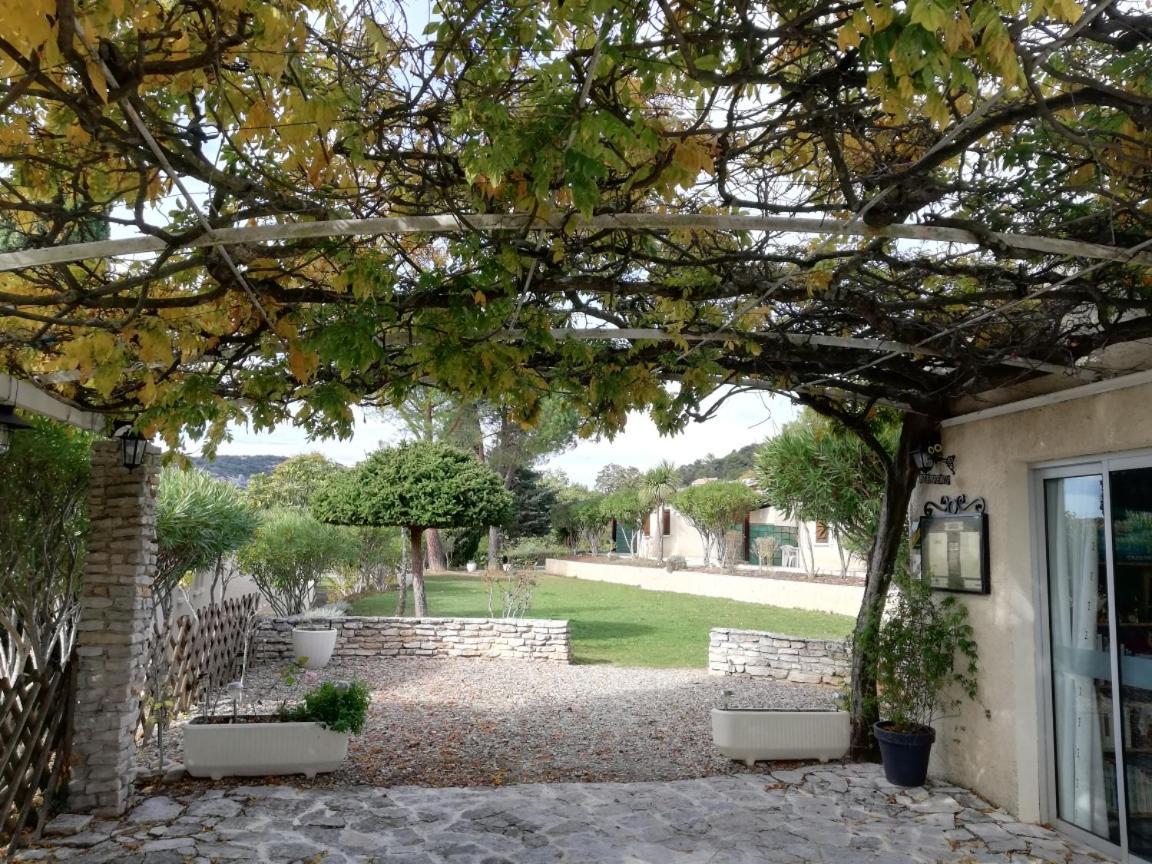 Espace Loisirs Hotel Saint-Martin-dʼArdèche Kültér fotó